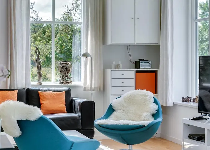 Jeppe - 50m To The Fjord By Interhome